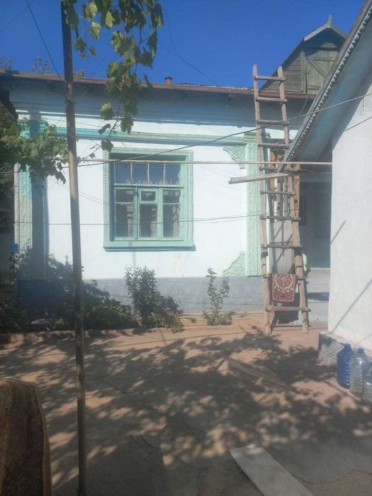 Продается дом 5-комнат, 8-соток