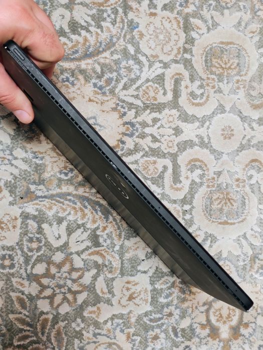 Tableta Dell Latitude 5285 - i5 gen7 - 8gb ram -