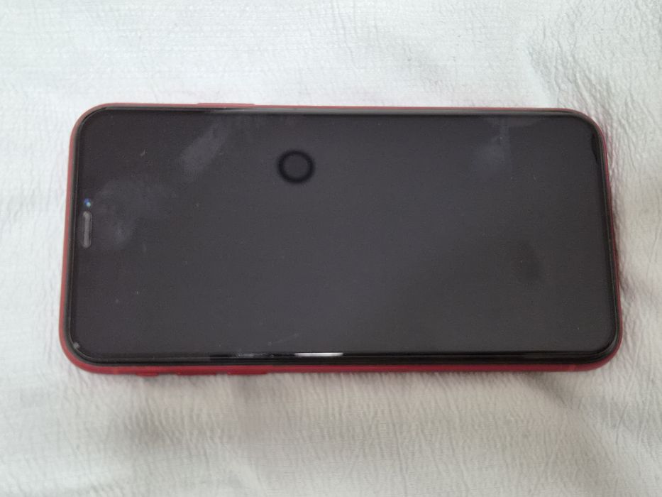 iPhone XR в отличном состоянии