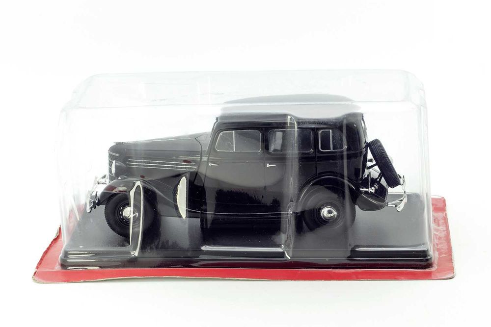 БОЛЬШАЯ игрушечная модель: ГАЗ-11-73 и другие в масштабе 1:24