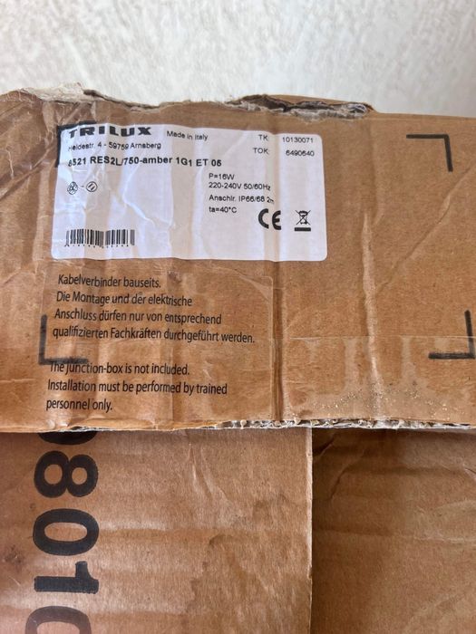 Doua Spoturi incastrate in pavaj  TRILUX RES2L/750 AMBER ( 2 bucati)