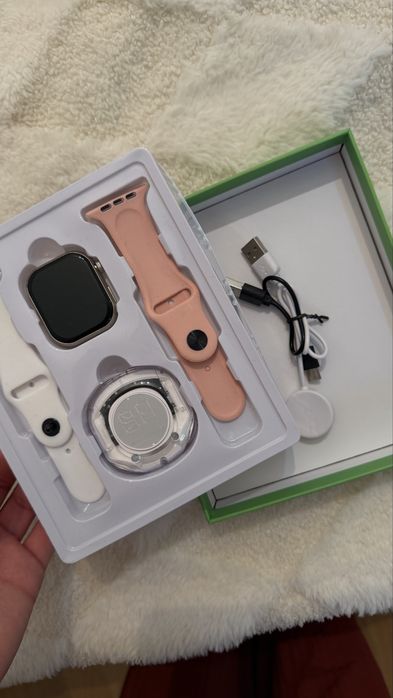 Mobile Republic Watch + Earphone Series 10