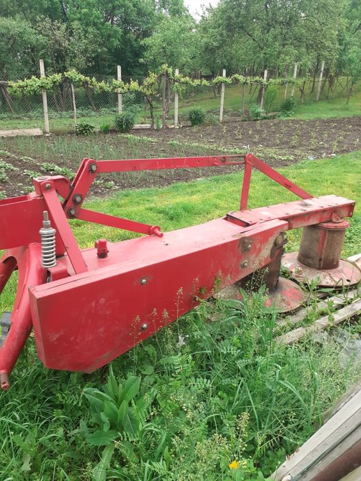 Vând cositoare puțin defectă