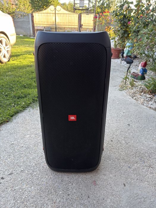 vand boxa jbl 310