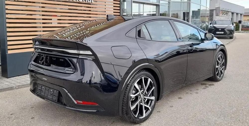 Toyota Prius 2.0 FWD PHEV Exclusive
Toyota Prius 2.0 FWD PHEVExclusive