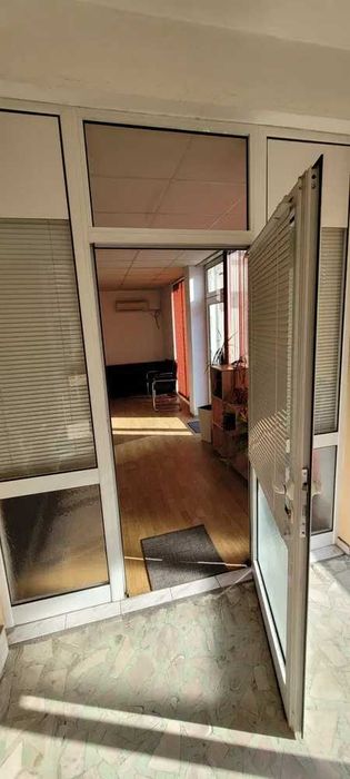 Продава се търговска площ с топ локация в гр. Стара Загора.