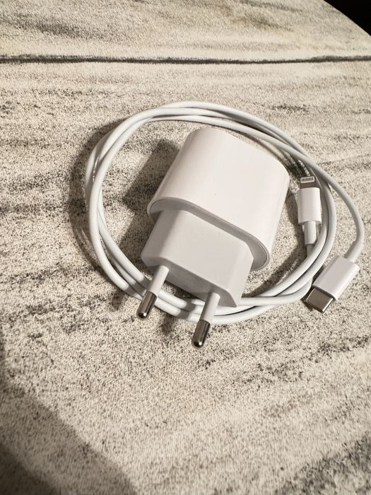 Зарядка оригинальная на айфон