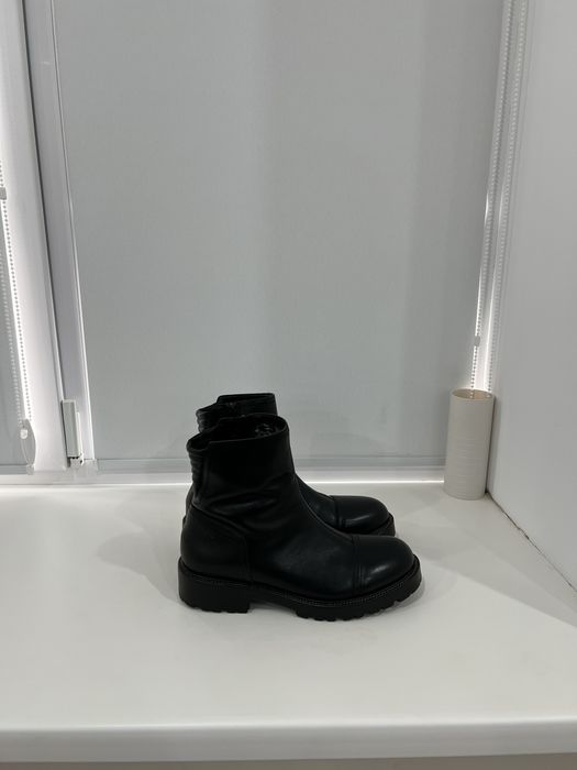 Продам женские сапоги Vagabond