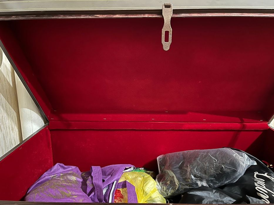 Продам сандык в хорошем состоянии