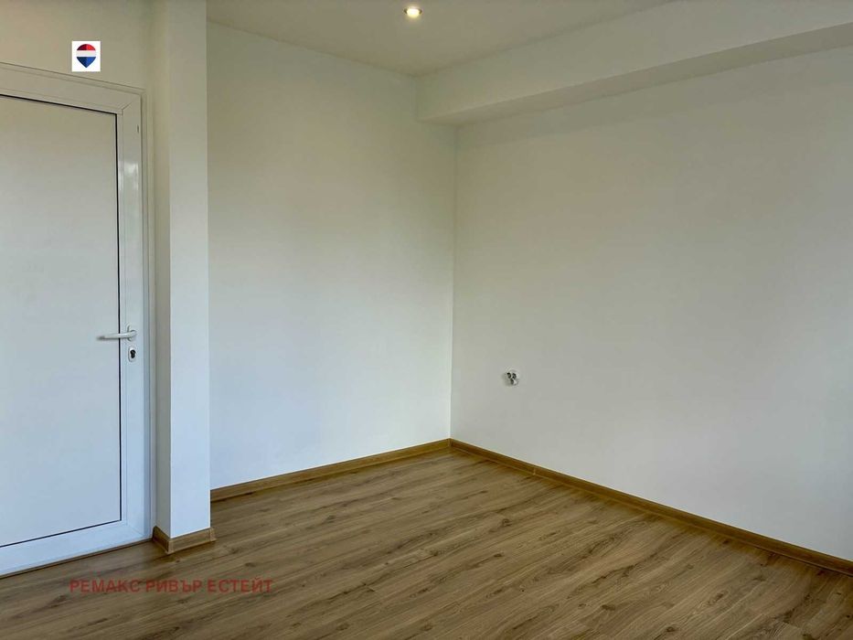Продава се Едностаен апартамент в Русе, Широк център - 32 кв.м за 1507 €/кв.м - Снимка #5