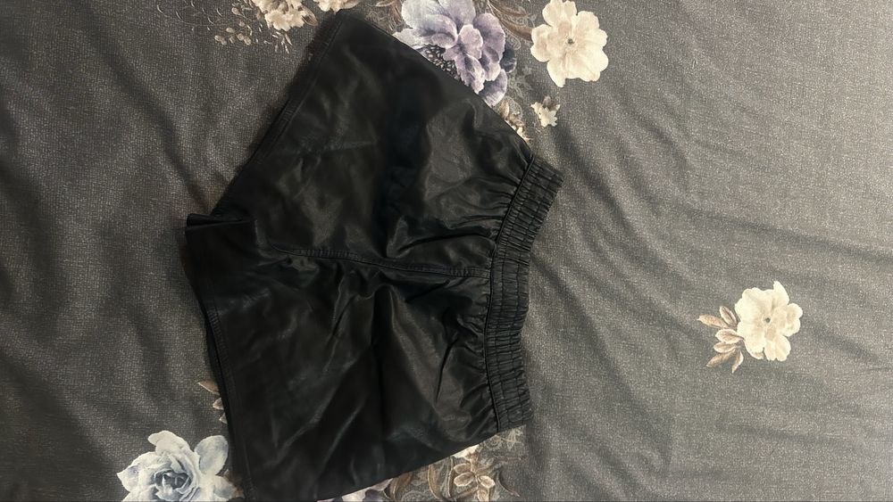 Дамски къси панталони Djofra