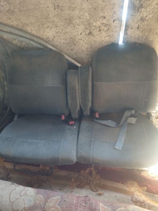 Передние сидения на форд таурус