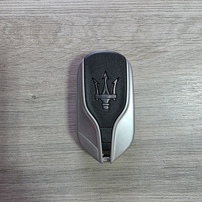 Кутийка за ключ за Maserati
