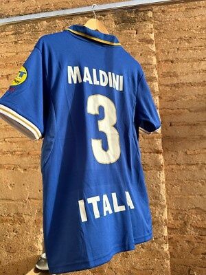 Футболни тениски /екипи