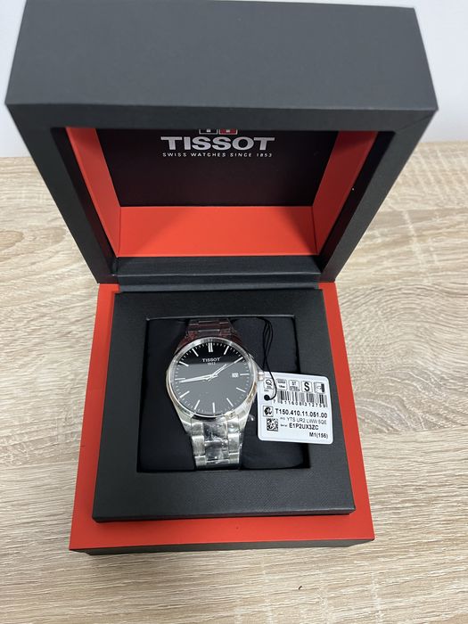 Мъжки Часовник TISSOT нов, документи + кутия, 24 месеца гаранция