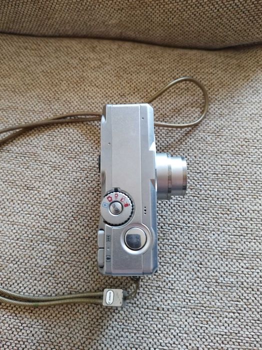 Canon Ixus 330 camera foto digitala , Functionala