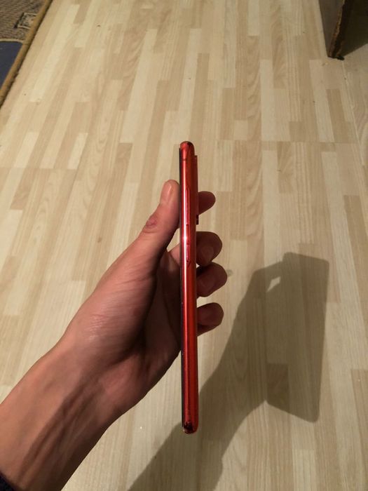 Продам Samsung s20FE срочно