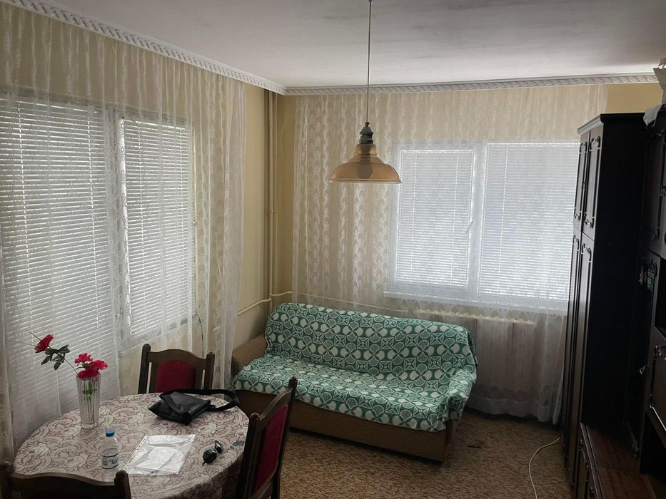 Дава се под наем Двустаен апартамент в Бургас, Изгрев - 55 кв.м за 153 € - Снимка #1