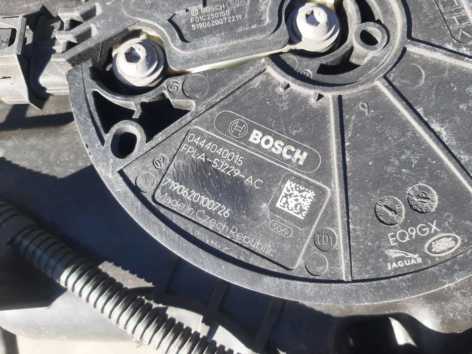 rezervor adblue  2.0 d 204dtd  range rover evoque l551  k8d2-5j228a  fpla-5j229-ac