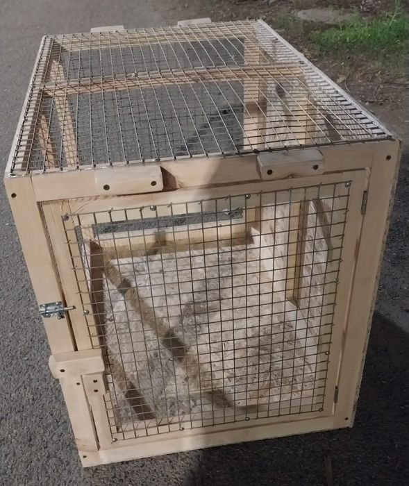 Клетка ,переноска для собак