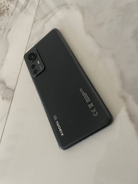 Сяоми 12х 8/256гб