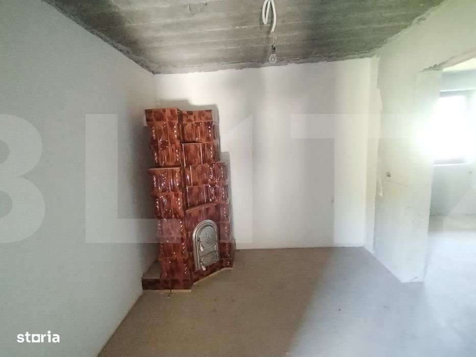 Casa individuala la gri, 160mp+garaj+magazie+ 3500mp teren intravilan,