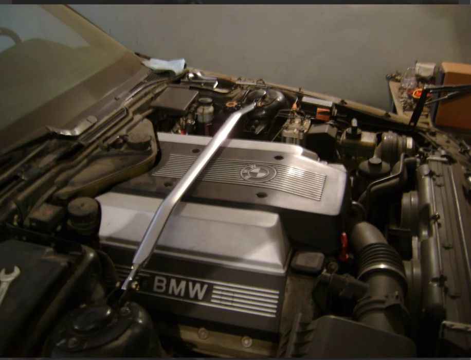Распорка на кузов м50 м60 BMW e34