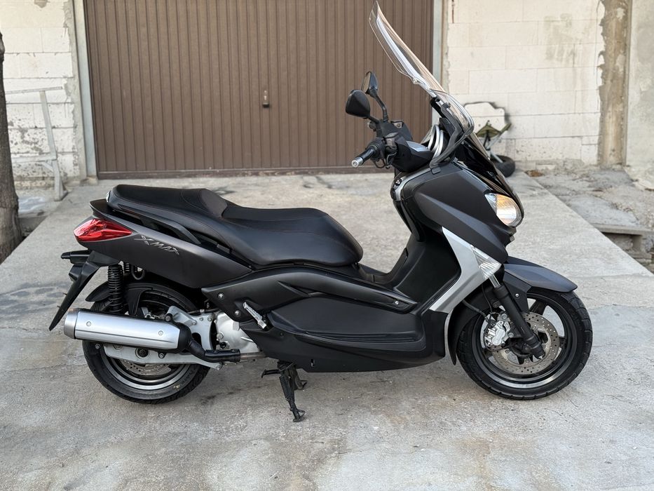 Yamaha Xmax 125