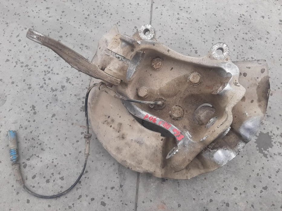 fuzeta dreapta fata  bmw seria 5 e60 3.0 d   6760954r