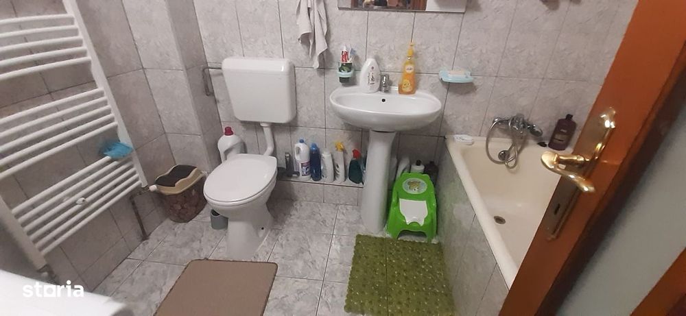 Republicii, zona buna, 2 camere, etaj 3