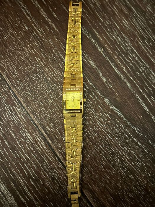 Женские часы Fitron