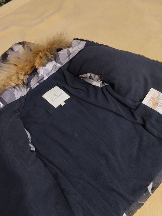 Тёплая зимняя куртка на мальчика  3-4года. в идеальном состоянии.