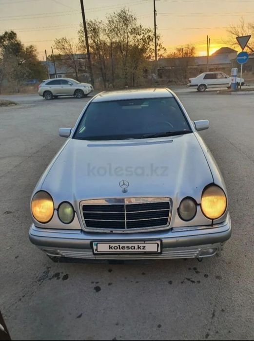 Продам Mercedes-Benz E 230
