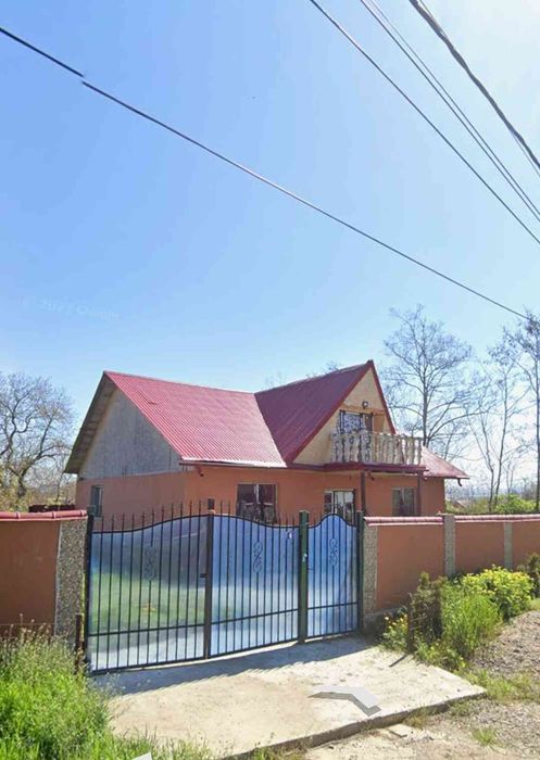 Casa de vanzare (NEGOCIABIL)la rosu comuna bahna jd neamt