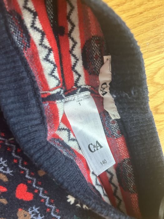 Запазени дрехи за момиче 8-10 години