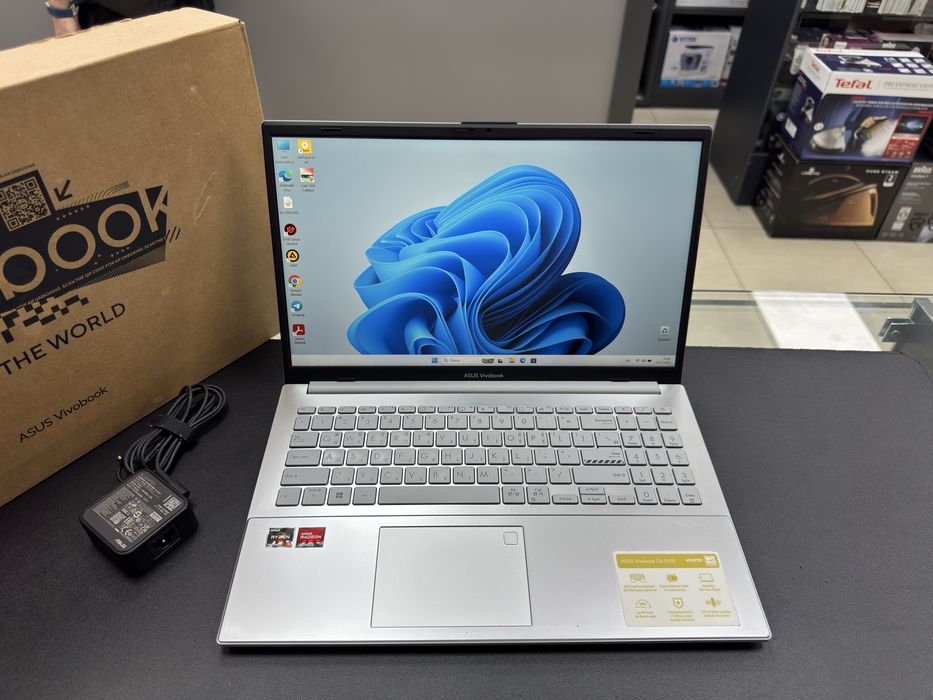 AMD Ryzen 5 7520U i5 Ozu-16gb DDR5 Ssd-512gb iPS Silver 2026