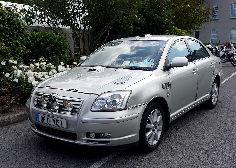 Toyota Avensis (T25), 2003-2006 PIESE AUTO