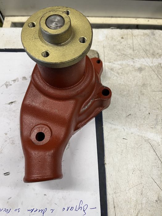 Продавам водна помпа газ 69