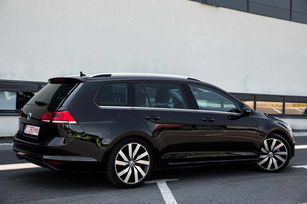 Volkswagen Golf 2.0 TDI DSG Highline • INMATRICULATA • LED • DSG • H