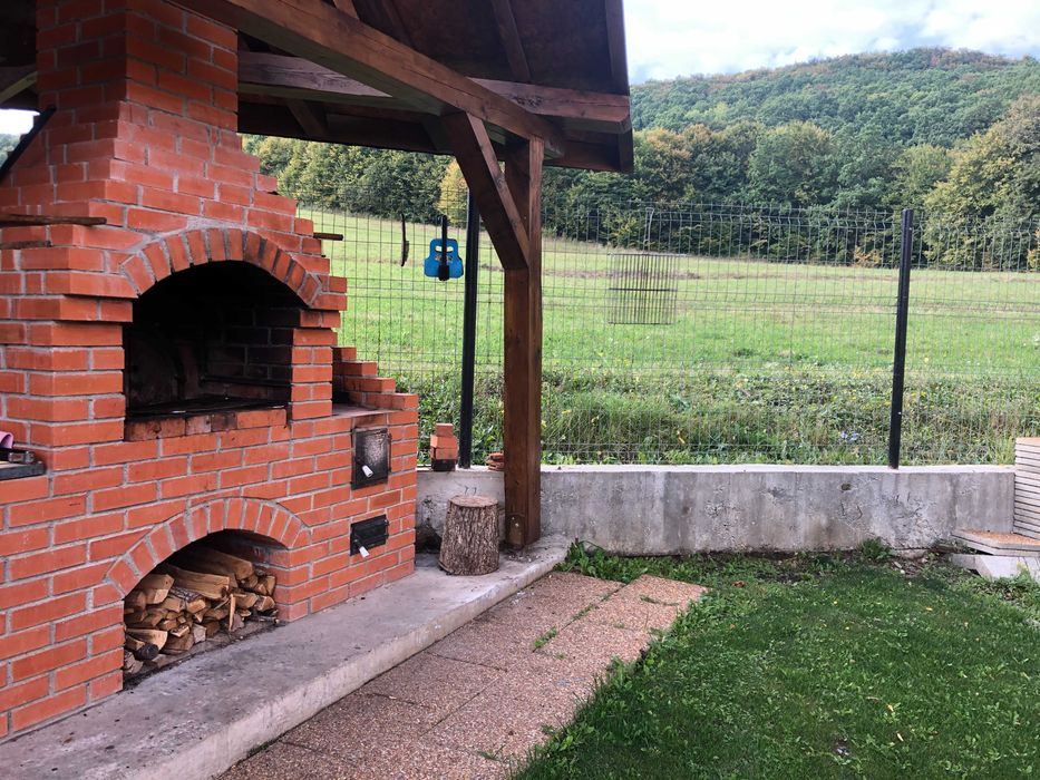 Cazare pensiune, langa Brasov, aproape de padure, liniste, intimitate.