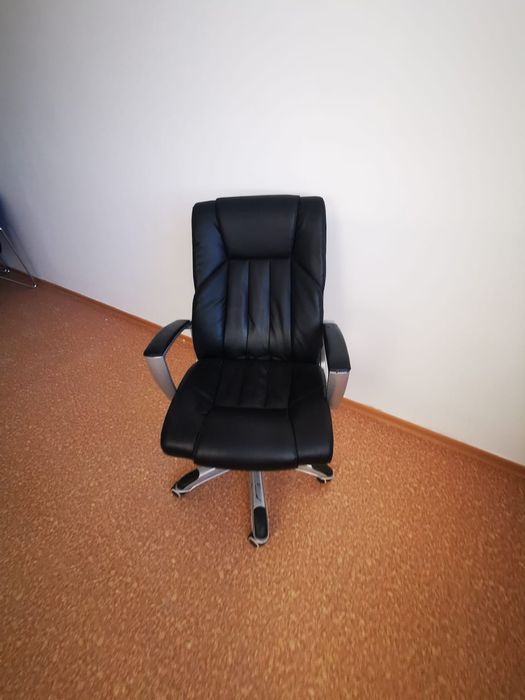 Продам стулья б/у