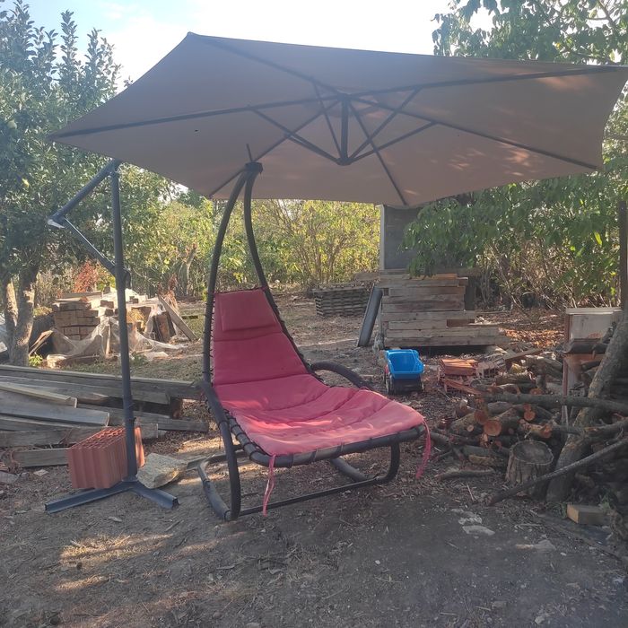 Люлеещ се шезлонг