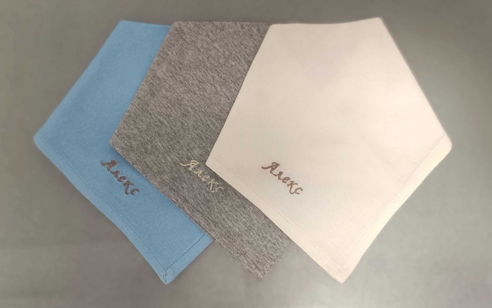 Персонализирани бебе лигавници – стил бандана, подарък  за бебе с име