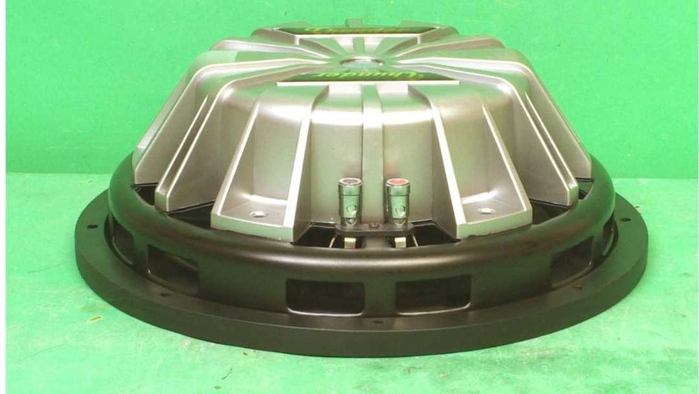 Субуфер за автомобил 12 инча слим