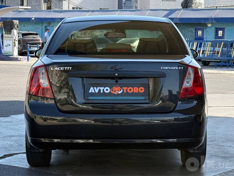 Продаётся Chevrolet Lacetti 1-позиция (MT) Год 2009