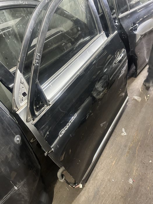 Дверы на Хайландер рейсталинг и до рейсталинг