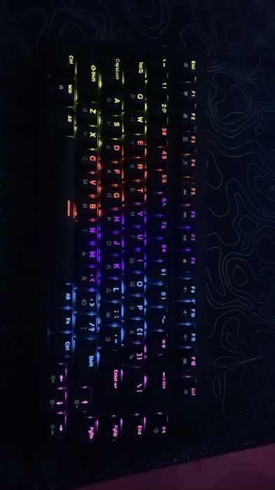 Продаю игровой клавиатуру