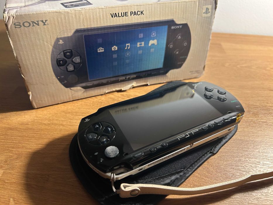PSP 1000 Piano Black modată, cutie originală — gata de joc | Japonia