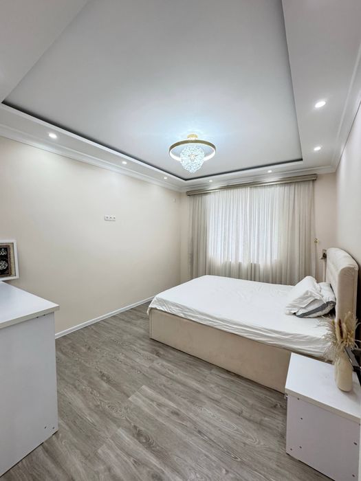 Продается 3 ком. Квартира площадью 80 кв.м. На 3 этаже рядом с Зафар