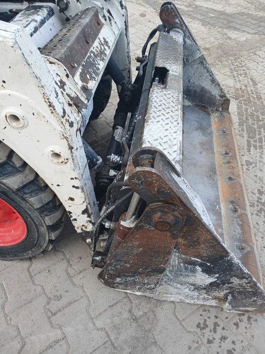 Мини челни товарачи Bobcat S 100